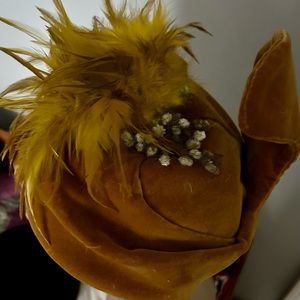 Feather vintage hat rhinestones 1950’s